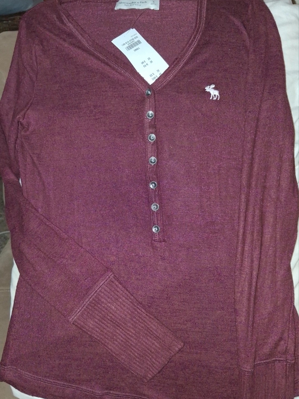 Abercrombie & Fitch Burgundy Henley Top with Button Placket